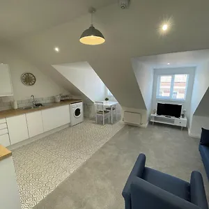  Apartment #4 - At 12 Story St United Kingdom