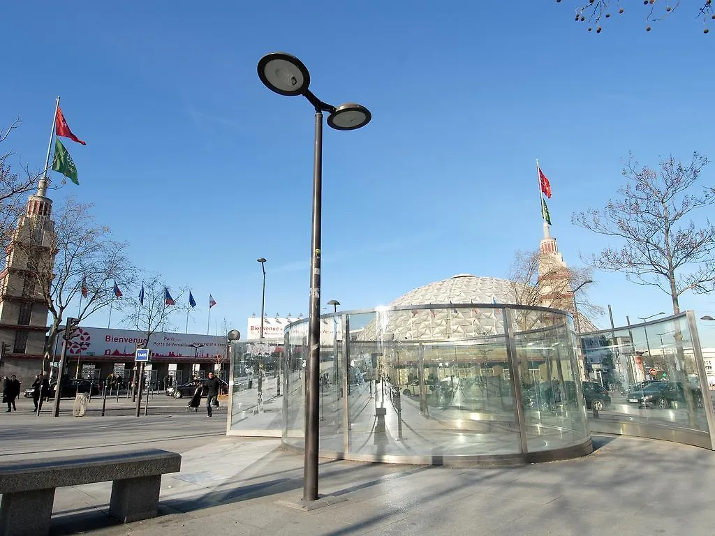 Appart'Tourisme Paris Porte de Versailles 0*,